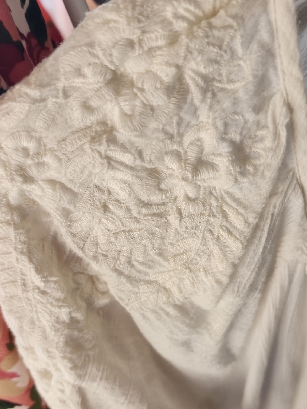 Banana Republic Ivory Embroidered V-Neck Tunic - Picture 4 of 5